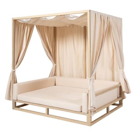 LILIES DAYBED